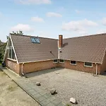 6 Bedroom Stunning In 別荘 Rømø