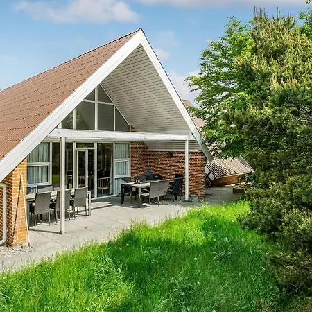 6 Bedroom Stunning In Romo * Romo