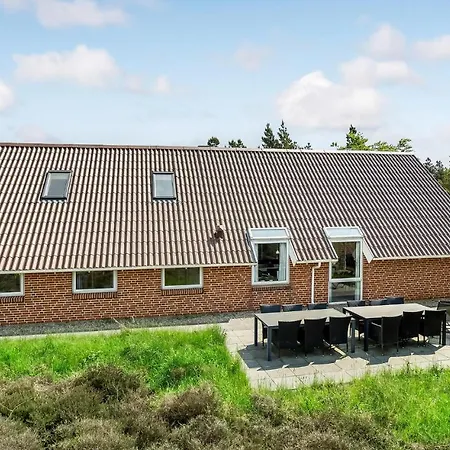 6 Bedroom Stunning In Romo Holiday home Toftum (Syddanmark)